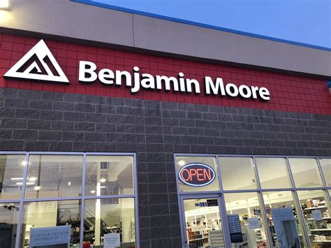 benjamin moore dealers.